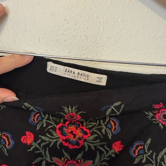ZARA Floral Embroidered Black Skirt - Picture 3 of 7